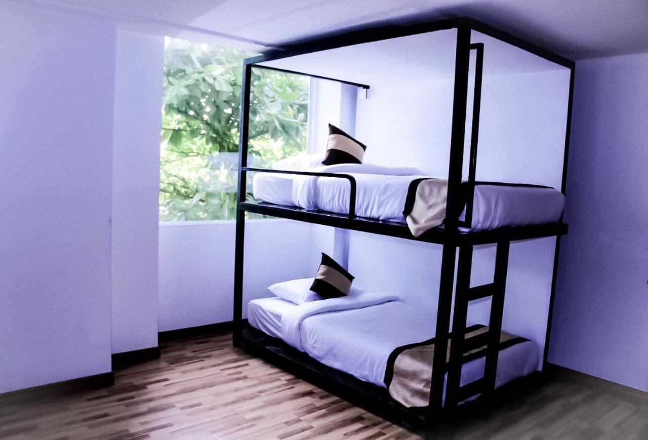 The Lodge Yangon Poshtel Εξωτερικό φωτογραφία